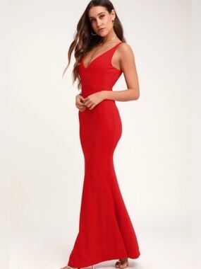 Lulu's Red V-Neck Sleeveless Melora Dress